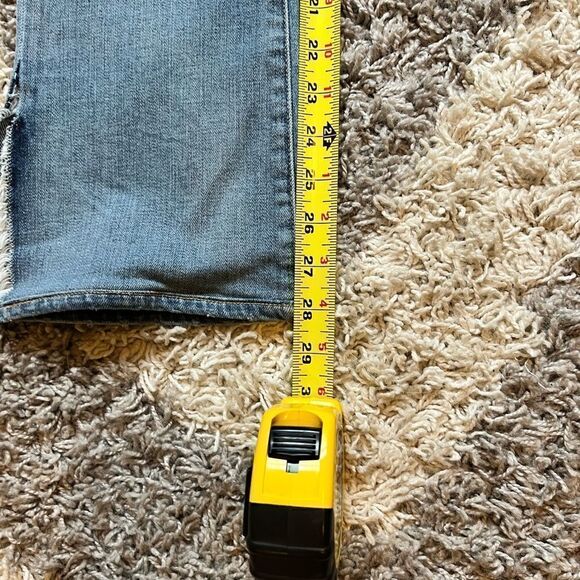 TEXTILE elizabeth & james stewart flare jean rips & slits sz 27 EUC light wash - Picture 8 of 14